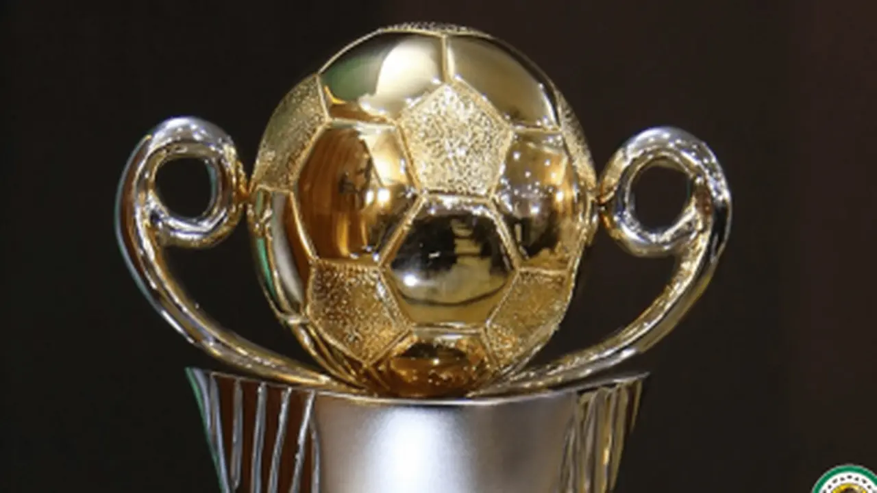 الأهلي والزمالك يسيطران على سجل الألقاب التاريخية للكرة المصرية في البطولة الكونفدرالية